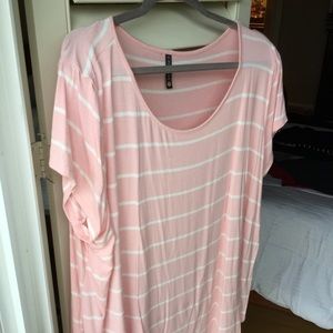 Pink and white tee